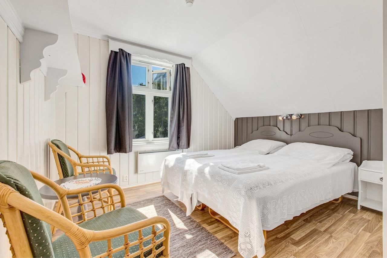 Vik Og Hotell
